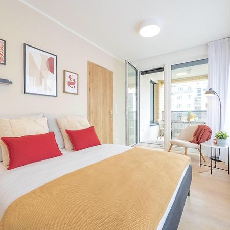Bright 2Br - 4Th Floor, Balcony, Free Parking By Gravity Prague Praga Exterior foto