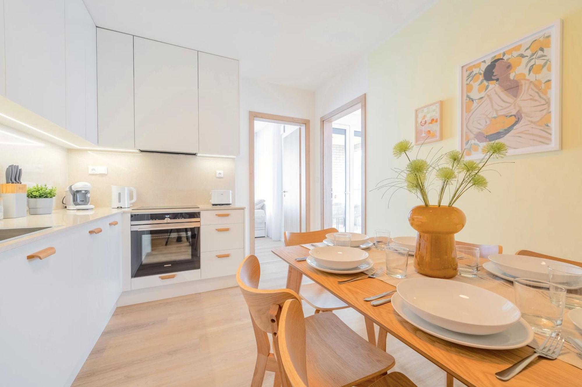 Bright 2Br - 4Th Floor, Balcony, Free Parking By Gravity Prague Praga Exterior foto