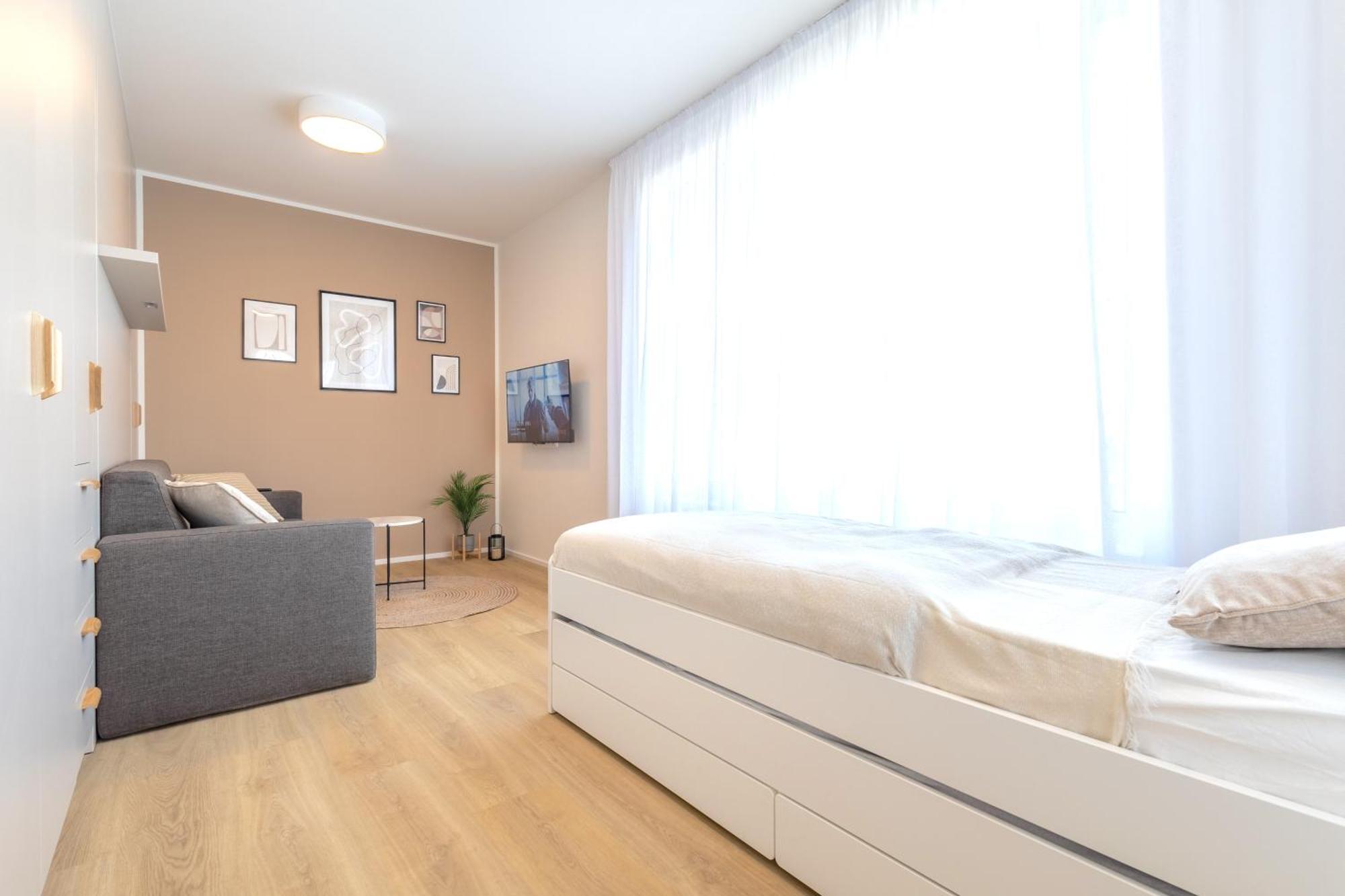 Bright 2Br - 4Th Floor, Balcony, Free Parking By Gravity Prague Praga Exterior foto