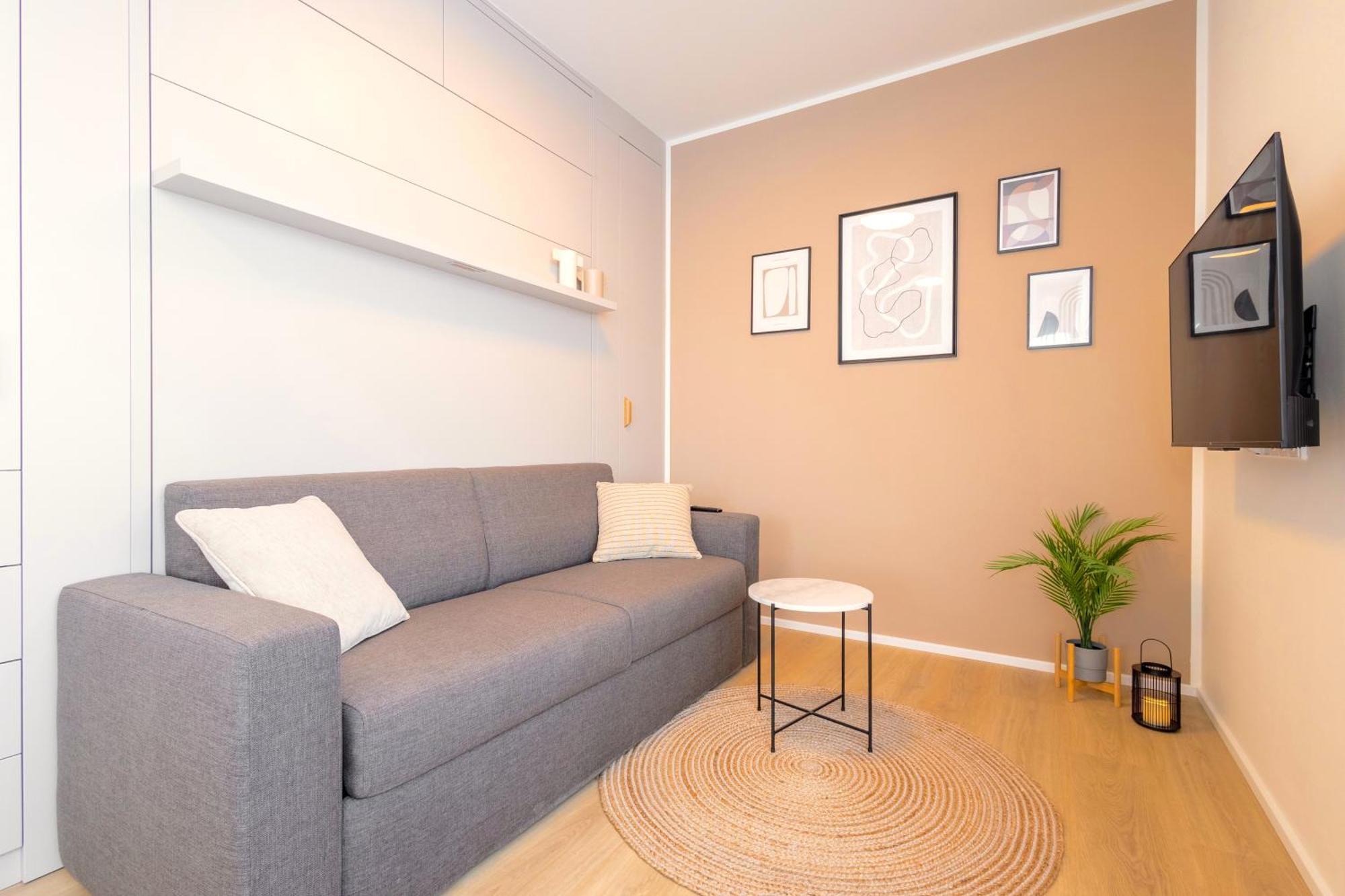 Bright 2Br - 4Th Floor, Balcony, Free Parking By Gravity Prague Praga Exterior foto