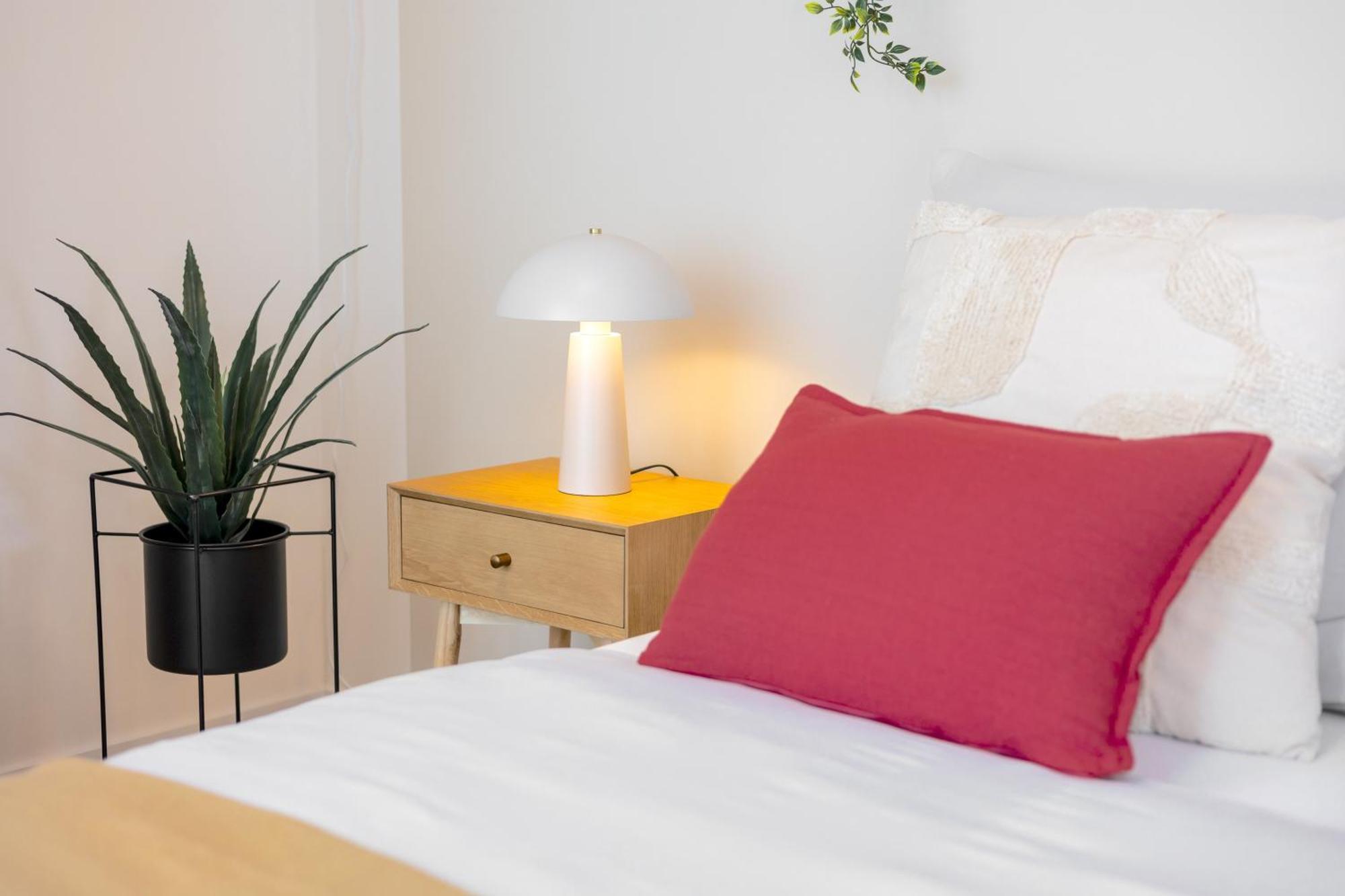 Bright 2Br - 4Th Floor, Balcony, Free Parking By Gravity Prague Praga Exterior foto