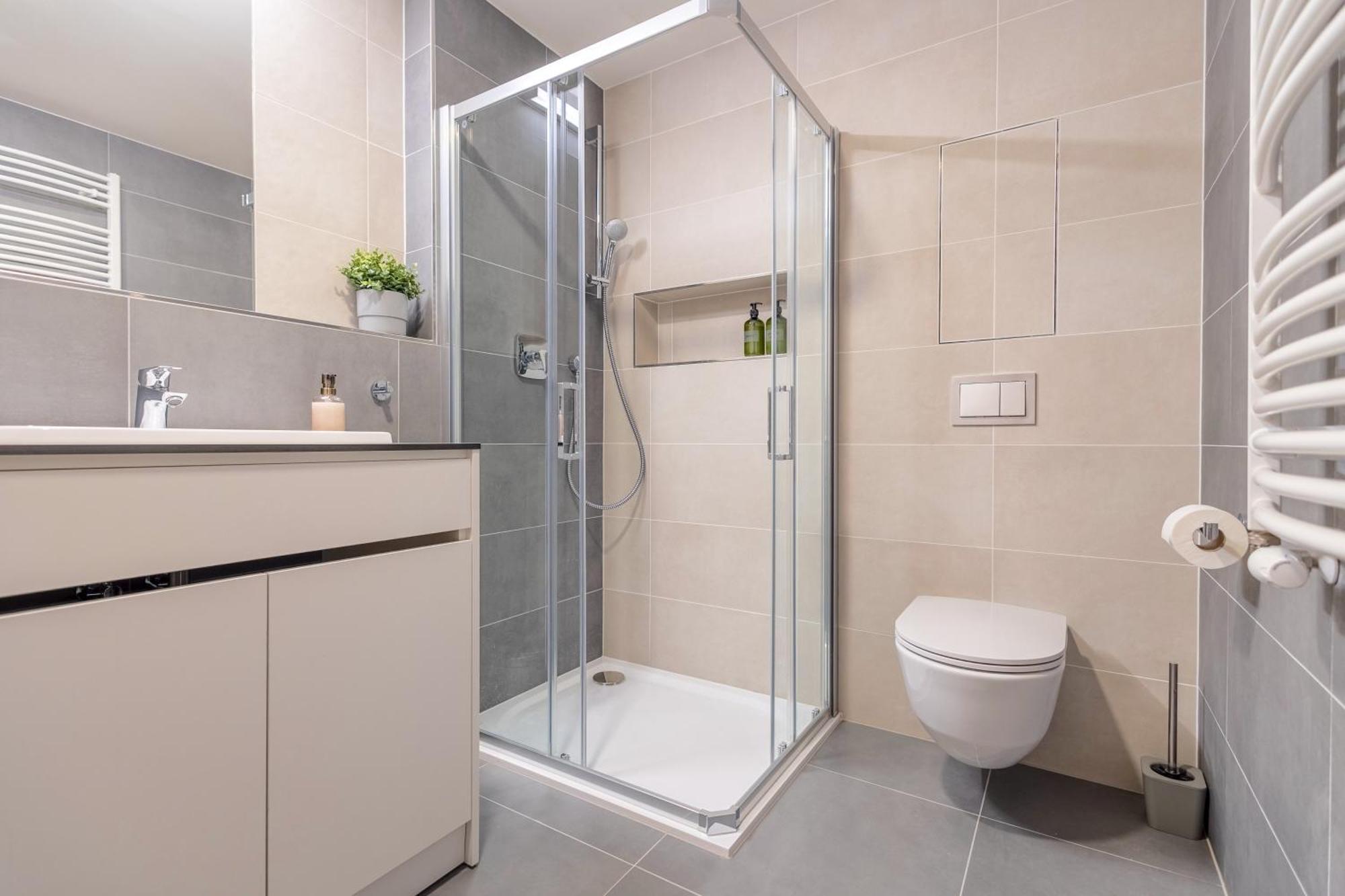 Bright 2Br - 4Th Floor, Balcony, Free Parking By Gravity Prague Praga Exterior foto