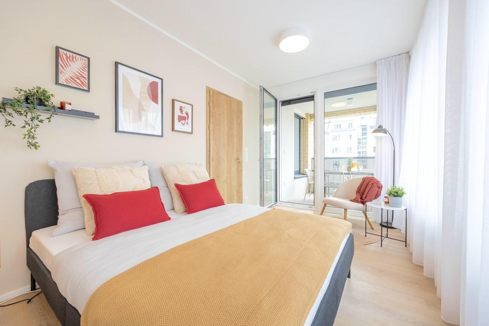 Bright 2Br - 4Th Floor, Balcony, Free Parking By Gravity Prague Praga Exterior foto