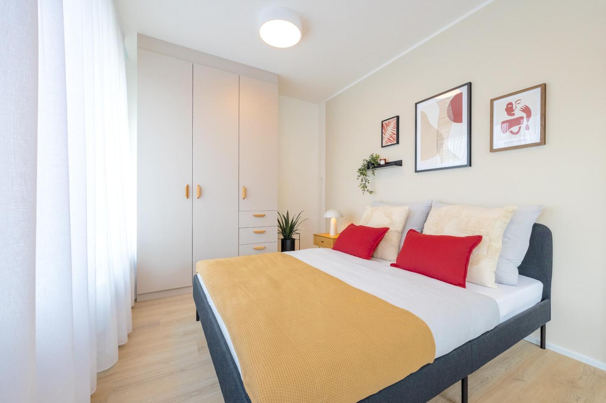 Bright 2Br - 4Th Floor, Balcony, Free Parking By Gravity Prague Praga Exterior foto