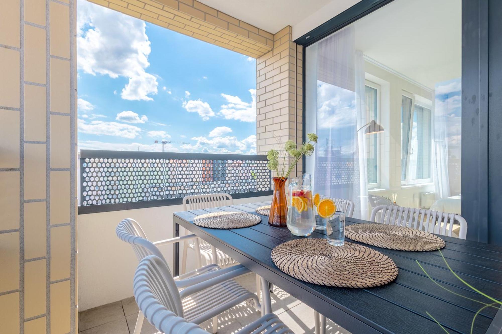 Bright 2Br - 4Th Floor, Balcony, Free Parking By Gravity Prague Praga Exterior foto